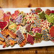 sugar cookies and homemade  natural food coloring
